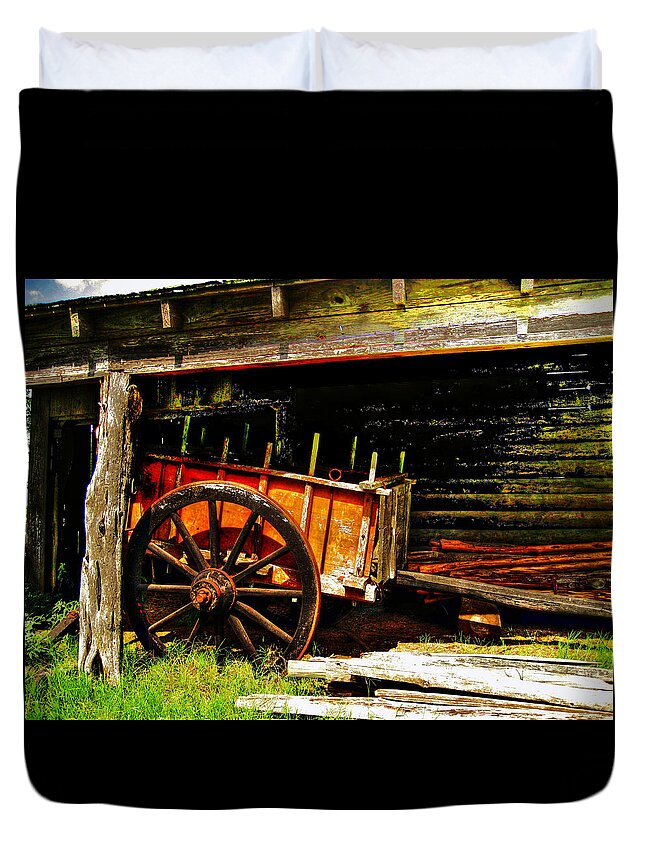 Wagon Duvet Cover featuring the photograph Wagon by Savannah Gibbs