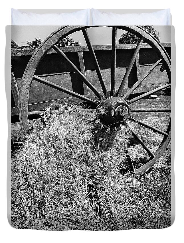 Wagon Wheel Cart Grain Crop Harvest Black White Monochrome Duvet Cover featuring the photograph Wagon Wheel and Grain C2G 5772 by Ken DePue