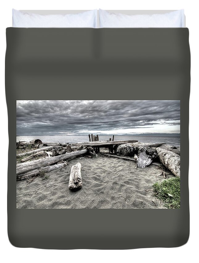 Walk Right In Duvet Cover featuring the photograph Sit here and Watch the Sea by Kathy Paynter