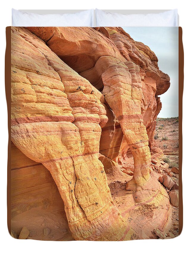 Valley Of Fire Duvet Cover featuring the photograph Wall Arches in North Valley of Fire by Ray Mathis