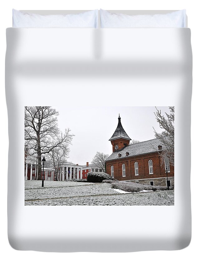 W&l Duvet Cover featuring the photograph Washington and Lee 1 by Todd Hostetter