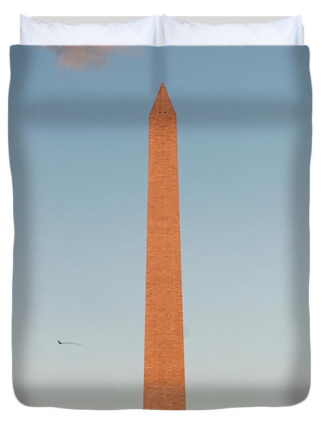 Washington Monument Duvet Cover featuring the photograph Washington Monument at sunset by Doolittle Photography and Art