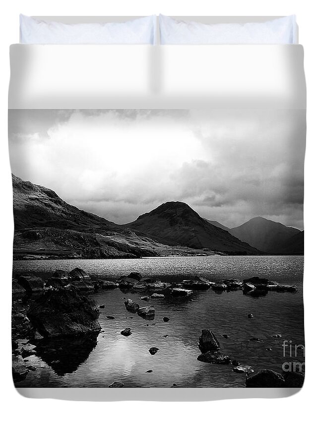 Wastwater Duvet Cover featuring the photograph Wastwater by Smart Aviation