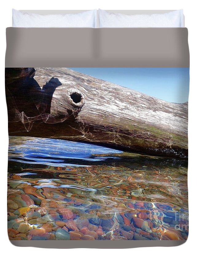 Lake Superior Duvet Cover featuring the photograph Watching the Light by Sandra Updyke