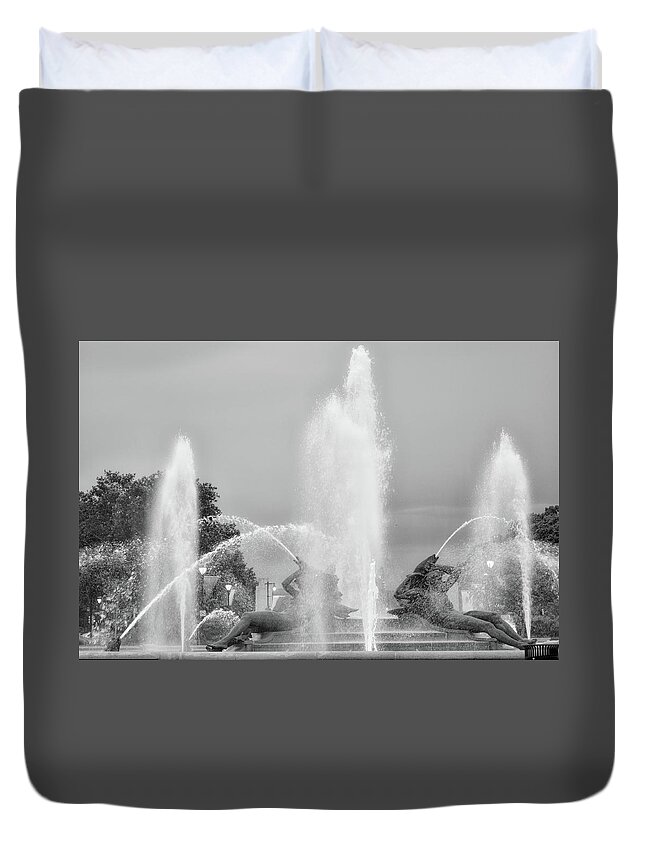 Black Duvet Cover featuring the photograph Water Spray - Swann Fountain - Philadelphia in Black and White by Bill Cannon