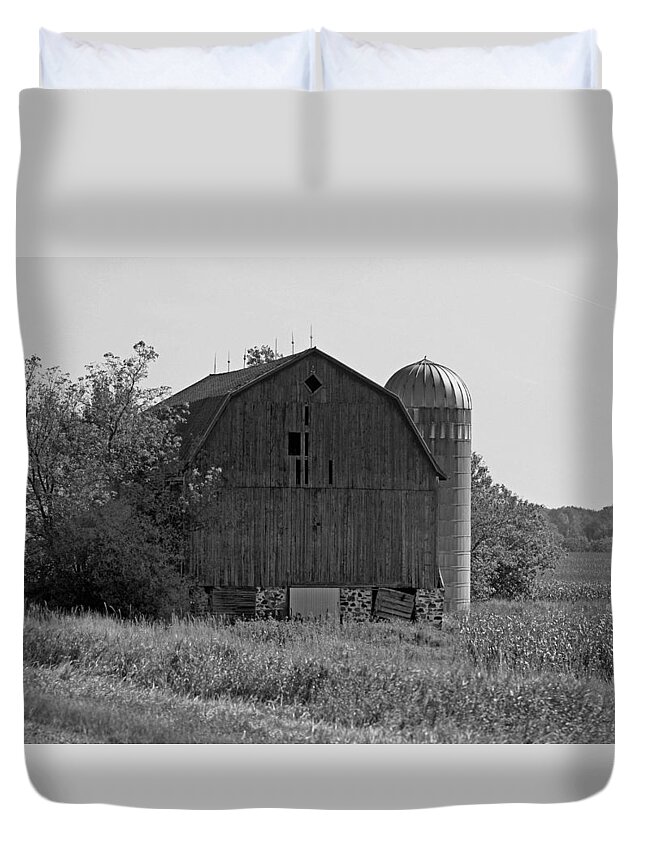 Barn Duvet Cover featuring the photograph Weathered Wisconsin Barn In Black And White by Kay Novy