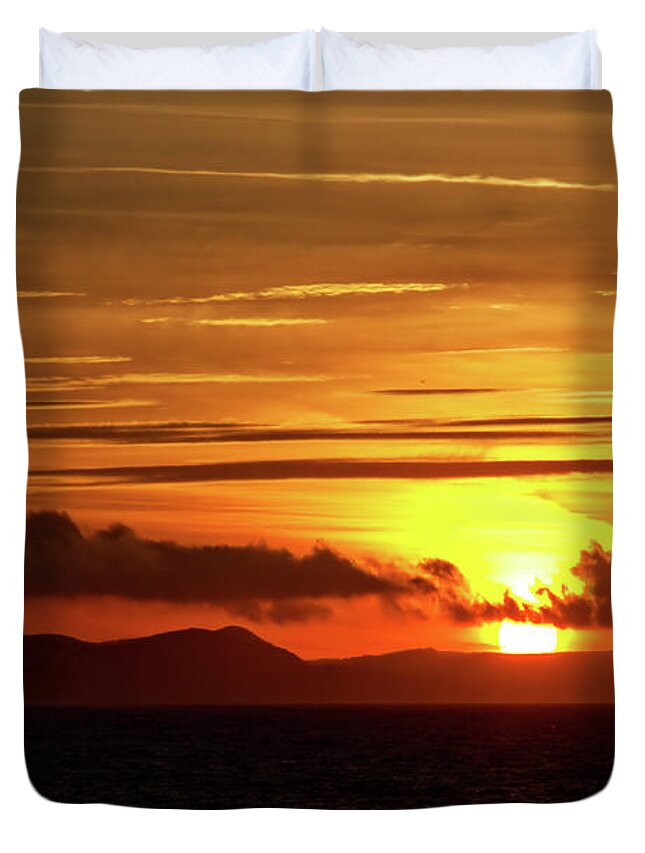 Weymouth Duvet Cover featuring the photograph Weymouth sunrise by Stephen Melia