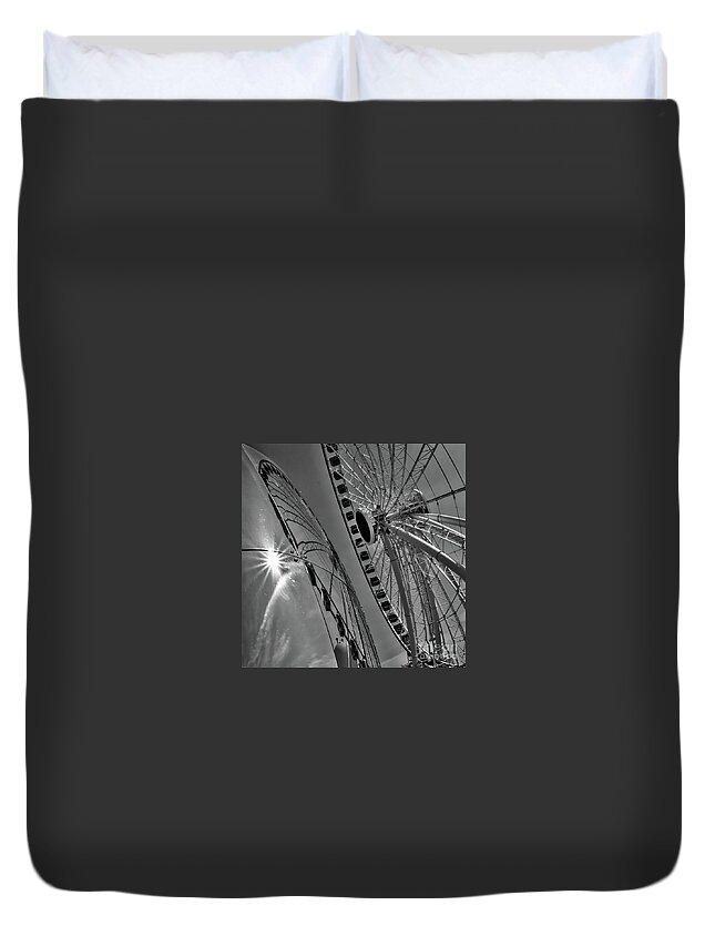 Chicago Duvet Cover featuring the photograph Wheel reflection by Izet Kapetanovic