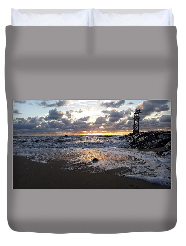 Animals Duvet Cover featuring the photograph Whelk Shell and Sunrise by Robert Banach
