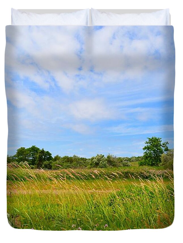 Landscape Duvet Cover featuring the photograph Where Birds Fly by Dani McEvoy