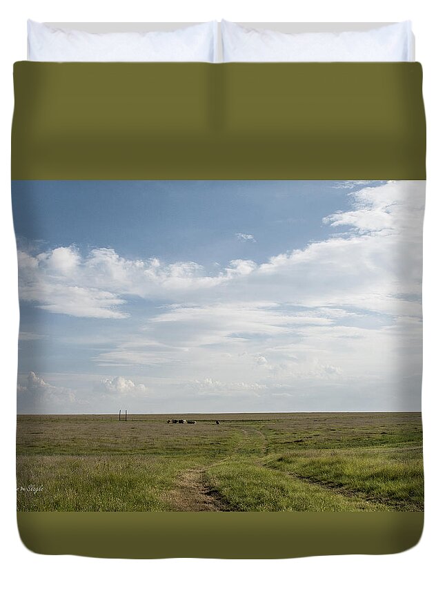 Texas Duvet Cover featuring the photograph Wide Open Spaces by Karen Slagle