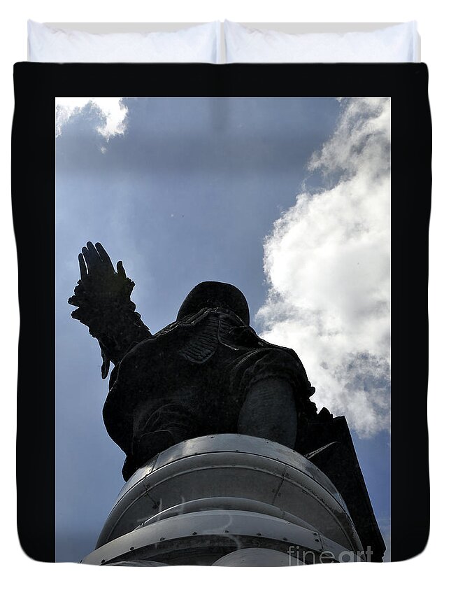 William Penn Duvet Cover featuring the photograph William Penn by Andrew Dinh