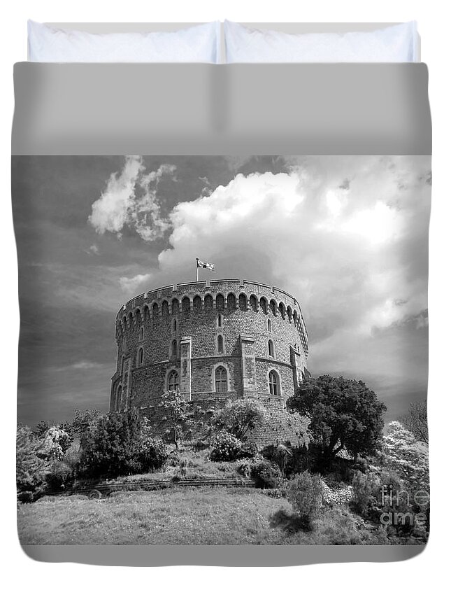 Palace Duvet Cover featuring the photograph Windsor Castle #1 by Susan Lafleur