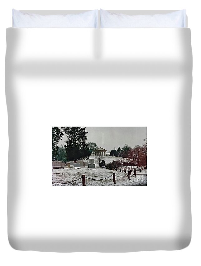 Arlington Duvet Cover featuring the photograph Winter At Arlington by D Hackett