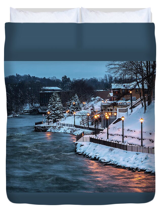 Canal Duvet Cover featuring the photograph Winter Canal Walk by Everet Regal