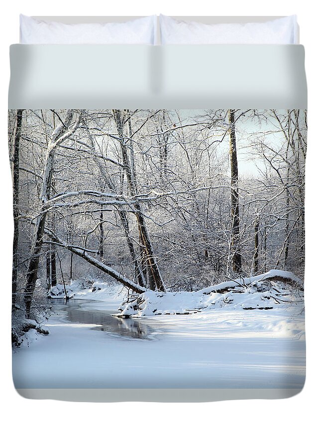 Snow Duvet Cover featuring the photograph Winter End by Robert Och