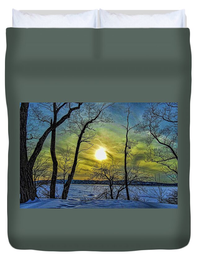 Jeffrey Friedkin Photography Duvet Cover featuring the photograph Winter Hudson Sunset by Jeffrey Friedkin