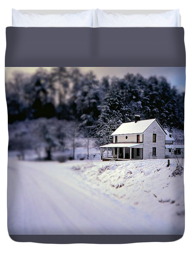 Fine Art Duvet Cover featuring the photograph Winter Wonder by Rodney Lee Williams