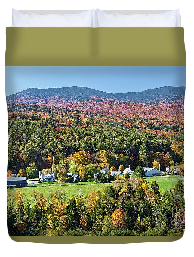 Fall Duvet Cover featuring the photograph Worcester Vermont Autumn by Alan L Graham
