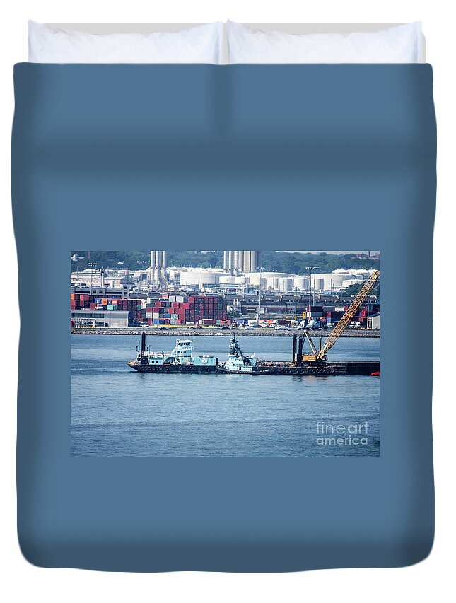 This Is A Photo Of A Work Rig On The Hudson River Duvet Cover featuring the photograph Working on the Hudson by Bill Rogers