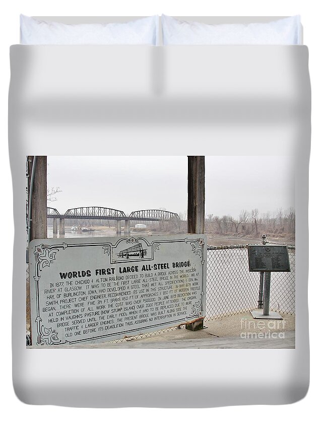 Glasgow Duvet Cover featuring the photograph Worlds First Large All Steel Bridge by Kathryn Cornett