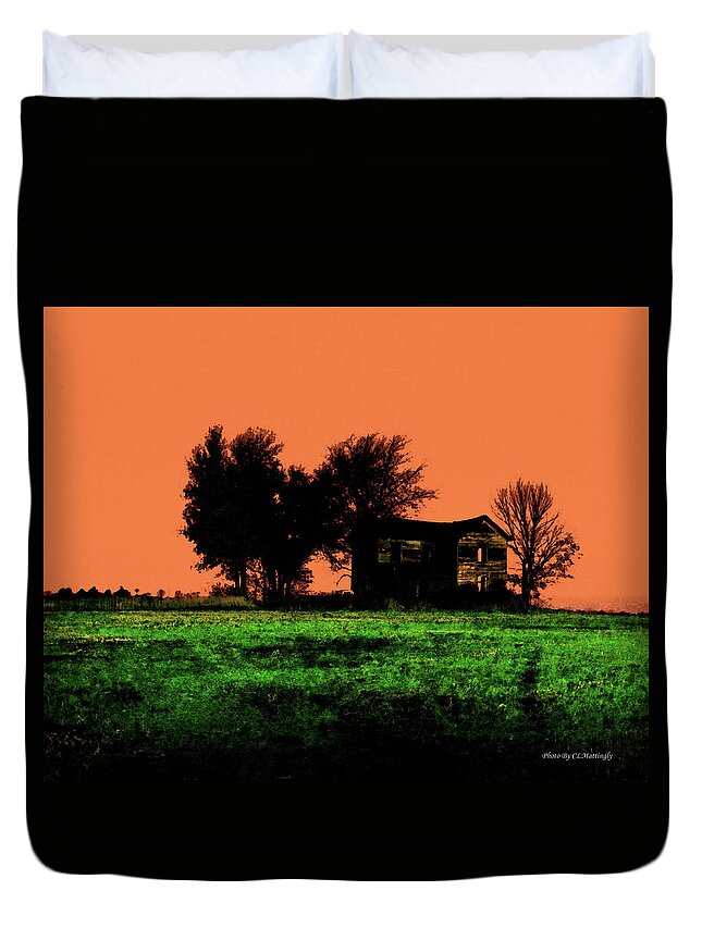 Farm House Duvet Cover featuring the photograph Worn House by Coke Mattingly