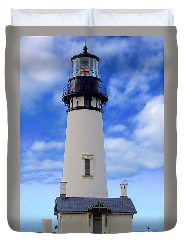 Yaquina Duvet Cover featuring the photograph Yaquina Head Lighthouse by Todd Kreuter