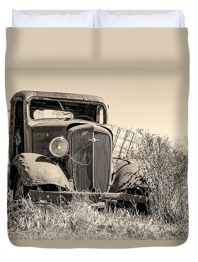 Vintage Truck Duvet Cover featuring the photograph Yesterday by Holly Ross