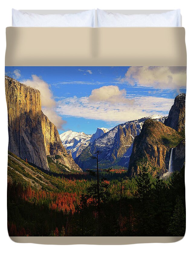 Yosemite Duvet Cover featuring the photograph Yosemite Valley by Greg Norrell