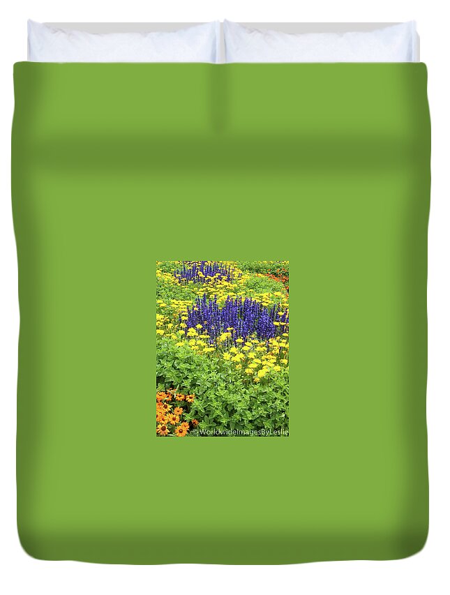 Gardens Duvet Cover featuring the photograph Botanical Garden Sydney, Australia by Leslie Struxness