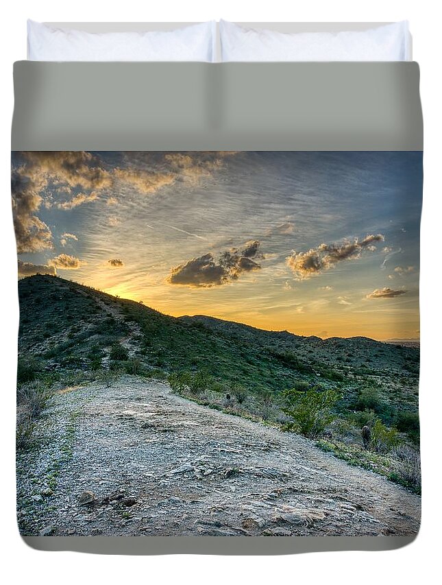 Sun Duvet Cover featuring the photograph Dramatic Mountain Sunset #1 by Anthony Giammarino