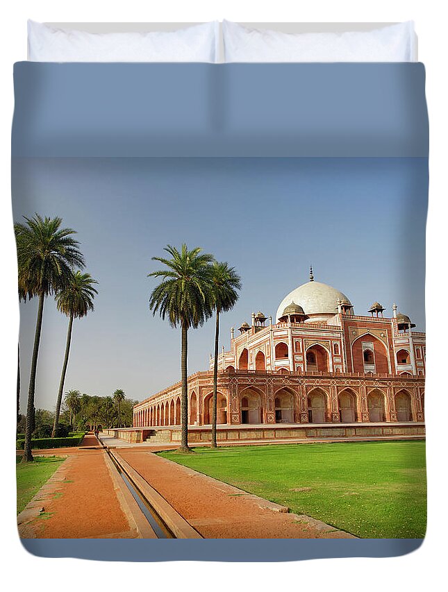 New Delhi Duvet Cover featuring the photograph Humayuns Tomb #1 by Adam Jones