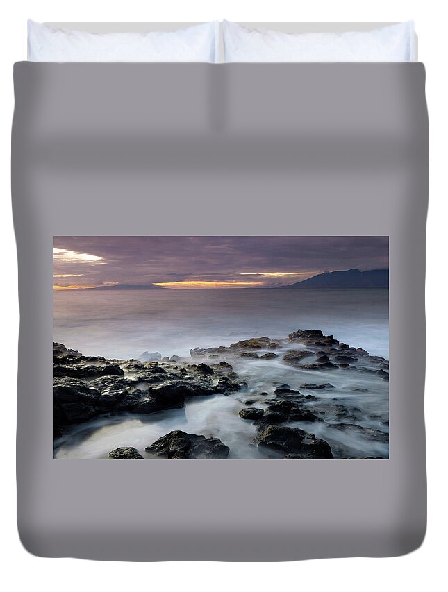Water's Edge Duvet Cover featuring the photograph Idylic Maui Coastline - Hawaii #1 by Wingmar