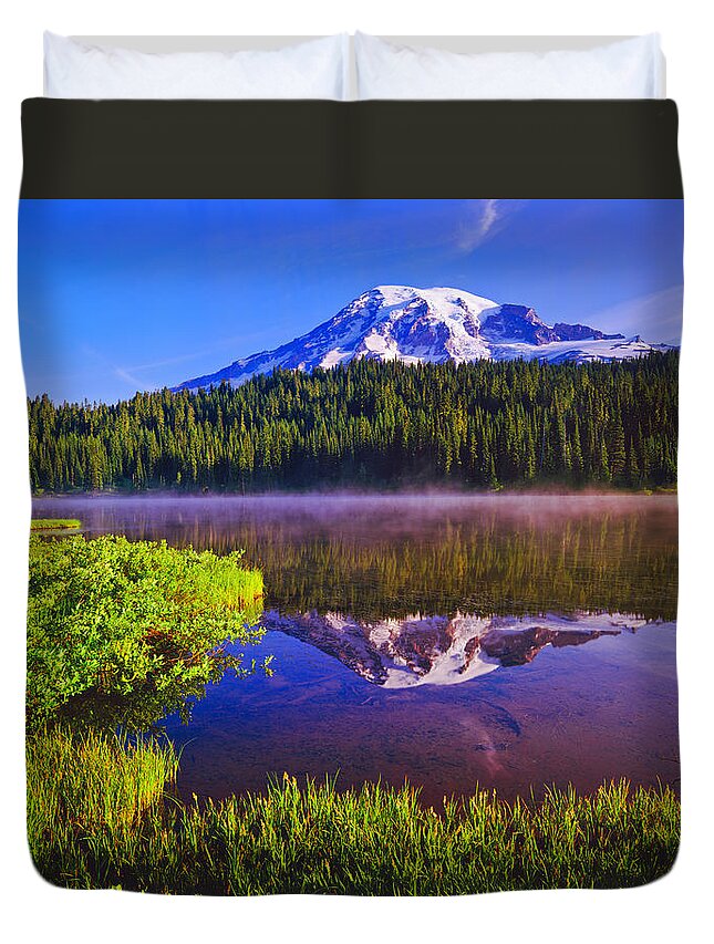 Scenics Duvet Cover featuring the photograph Mount Rainier National Park #1 by Ron thomas