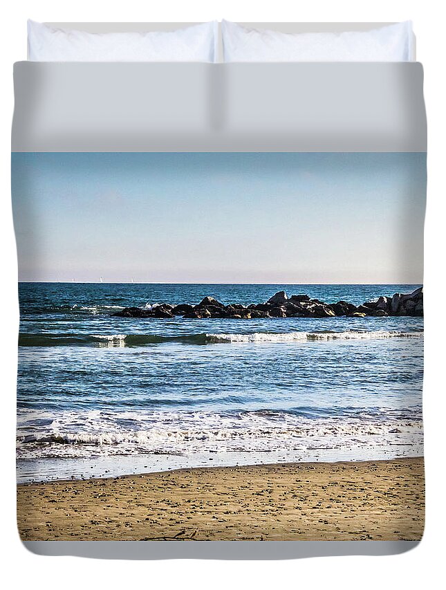 Reef Duvet Cover featuring the photograph Reef In The Distance I by Emily Navas