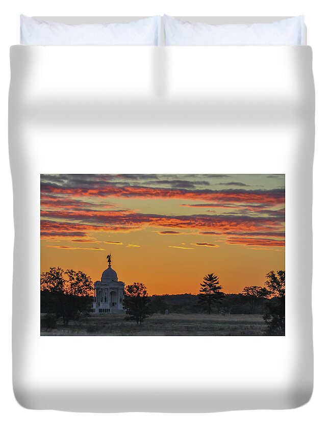 Sunrise Duvet Cover featuring the photograph Sunrise at Gettysburg National Park #1 by Bill Cannon