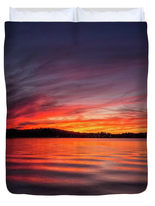 Lake-lanier Duvet Cover featuring the photograph Sunrise on the lake #1 by Bernd Laeschke