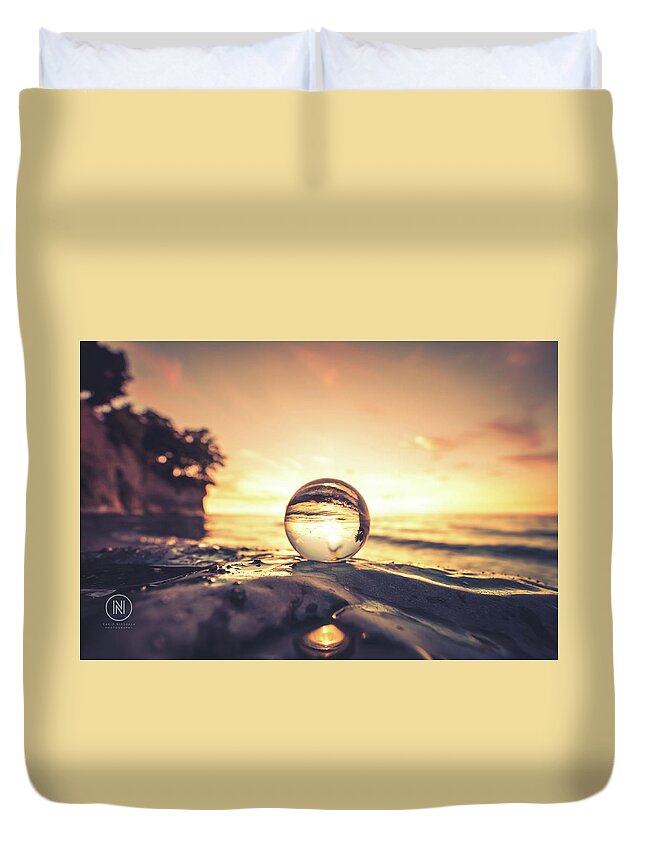 2019 Duvet Cover featuring the photograph Lake Erie Sunset #10 by Dave Niedbala