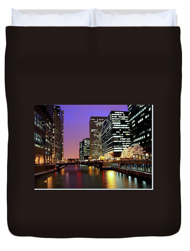 Chicago River Duvet Cover featuring the photograph Chicago #11 by J.castro
