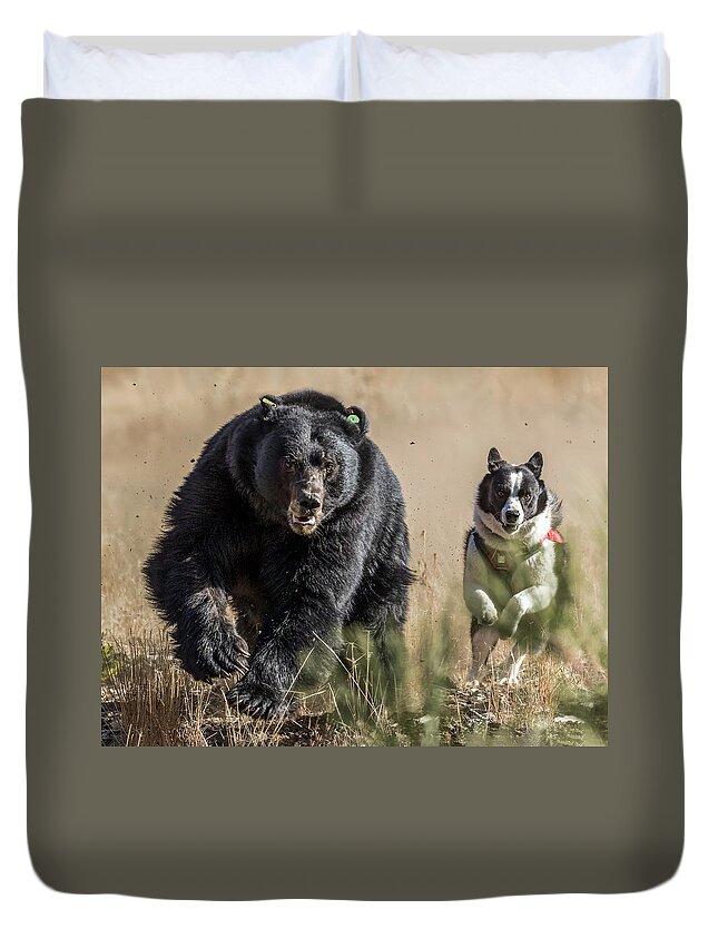  Duvet Cover featuring the photograph 1dx23373 by John T Humphrey