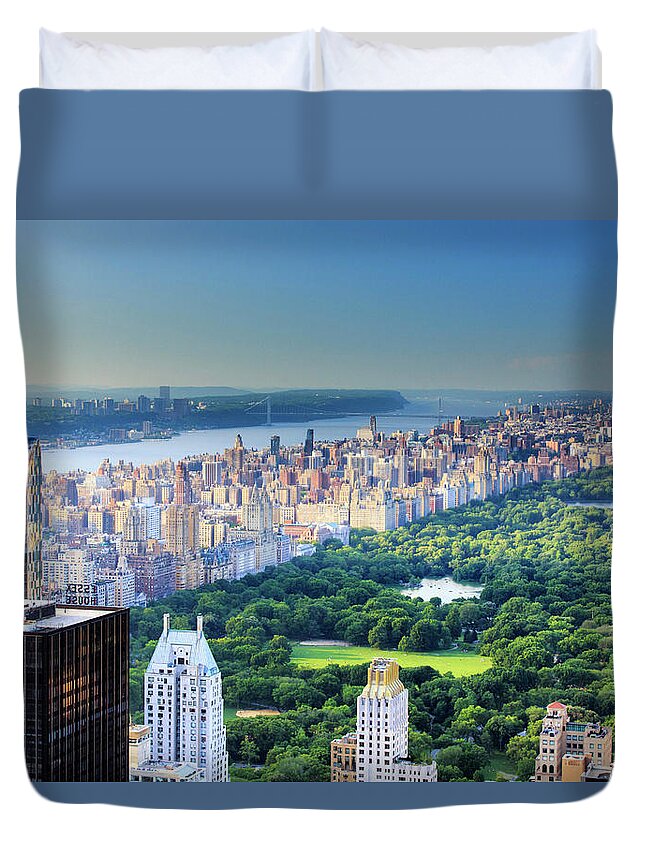 Estock Duvet Cover featuring the digital art Central Park, Nyc #2 by Maurizio Rellini