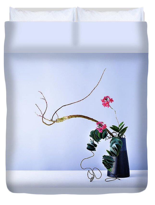 White Background Duvet Cover featuring the photograph Flower Arrangement #2 by Ryouchin
