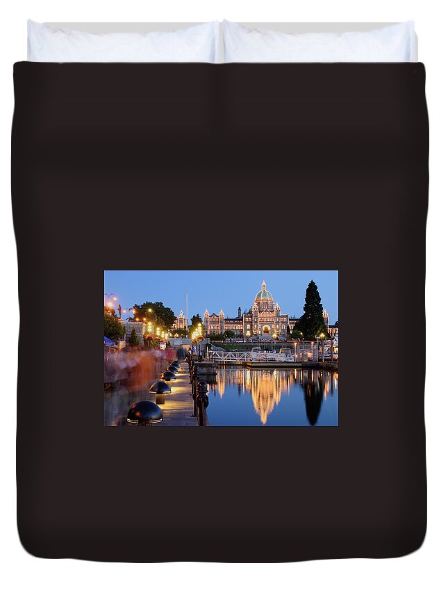 Vancouver Island Duvet Cover featuring the photograph Victoria At Night #2 by S. Greg Panosian