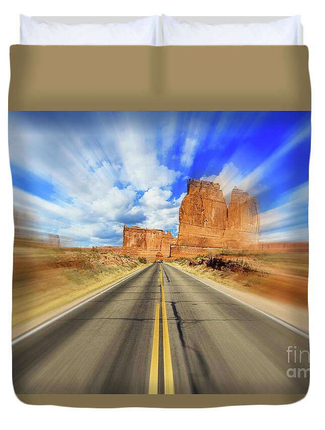 Arches National Park Duvet Cover featuring the photograph Arches National Park by Raul Rodriguez