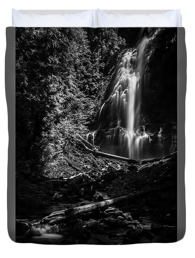 Black And White Duvet Cover featuring the photograph Proxy Falls #4 by Cat Connor