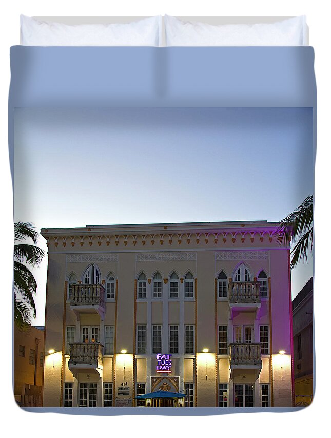 Art Deco Duvet Cover featuring the photograph Art Deco - South Beach - Miami Beach #6 by Richard Krebs