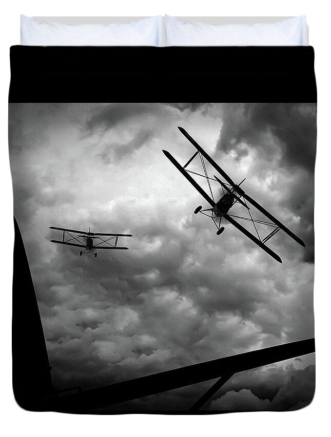 Airplane Duvet Cover featuring the photograph Air Pursuit by Bob Orsillo