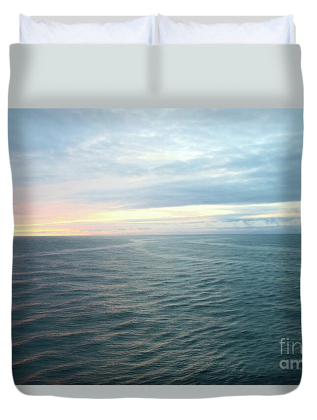 Sunset Duvet Cover featuring the photograph Alaskan Sunset by Veronica Batterson