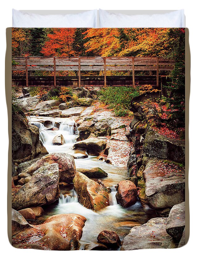 Amazing New England Artworks Duvet Cover featuring the photograph Ammonoosuc River, Autumn by Jeff Sinon