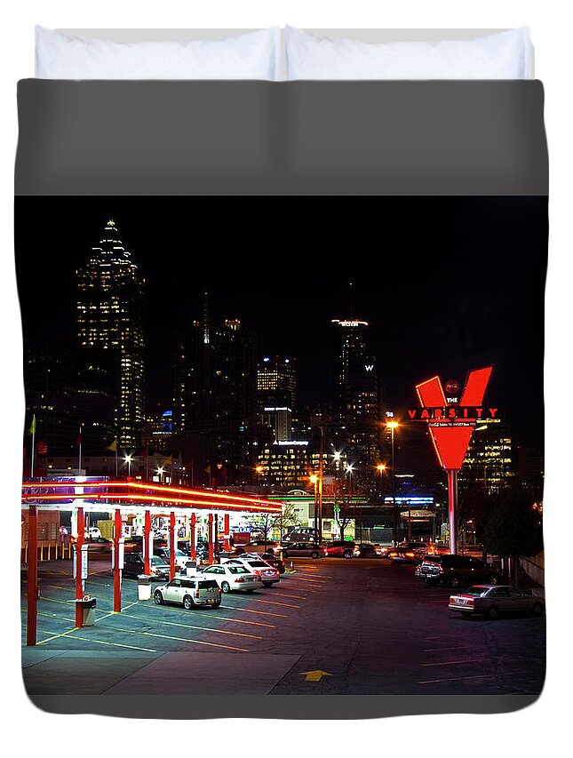 Atlanta Duvet Cover featuring the photograph Atlanta, Georgia - The Varsity Drive-in by Richard Krebs